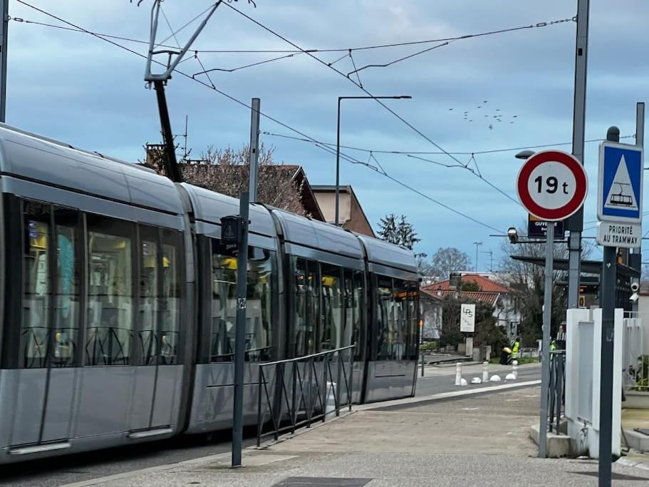 Apparemment Blagnac Proche Tram Leilighet Eksteriør bilde